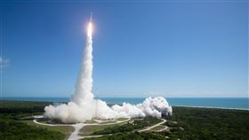 波音星際飛機佛州成功升空　首次載人上太空寫里程碑
NASA臉書