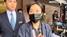 黃韻玲來邱瓈寬媽媽靈堂致意。（圖／記者鄭尹翔攝影）