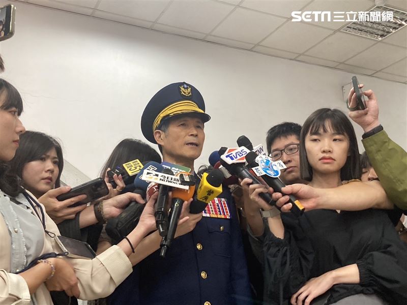 台北市警察局長李西河表示，對於民眾黨非法集會造成８名員警受傷，已報警北檢調查。（資料照）