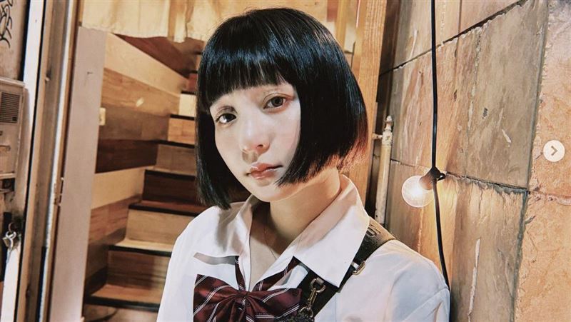 本本遭謠傳「戴富二代綠帽」　氣炸開罵