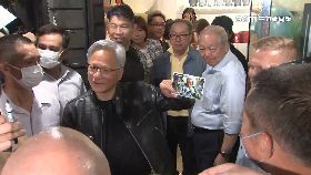 文 輝達宅話題1800