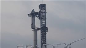 美國太空探索科技公司旗下原型火箭「星艦」今天進行第4度試射。（圖／美聯社／達志影像）
