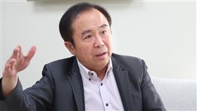 陳正輝：王品過去辛苦插秧工作 現在進入甜蜜收穫期王品董事長陳正輝表示，2023年業績大開不只是受惠解封，而是被疫情耽誤的轉型成果開始發酵，加上疫情大力推進王品數位化進程，意味著「過去辛苦的插秧工作，現在開始進入甜蜜收穫期」。中央社記者王騰毅攝  112年5月3日