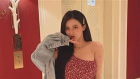 網紅奎丁臉部蜂窩性組織炎。（圖／翻攝自奎丁IG、奎丁YouTube）