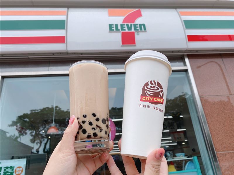 7-ELEVEN限時3天珍珠焙火烏龍奶茶買2送2(圖／7-ELEVEN提供)