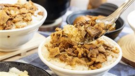 嘉義必訪小吃│老字號「鹹米糕」50年飄香 經典味豐盛上桌！（圖／翻攝自台灣旅行趣）
