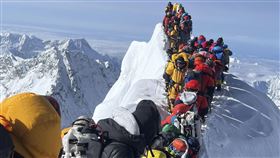喜馬拉雅山，聖母峰，登山客，山脊塞車（圖／美聯社／達志影像）