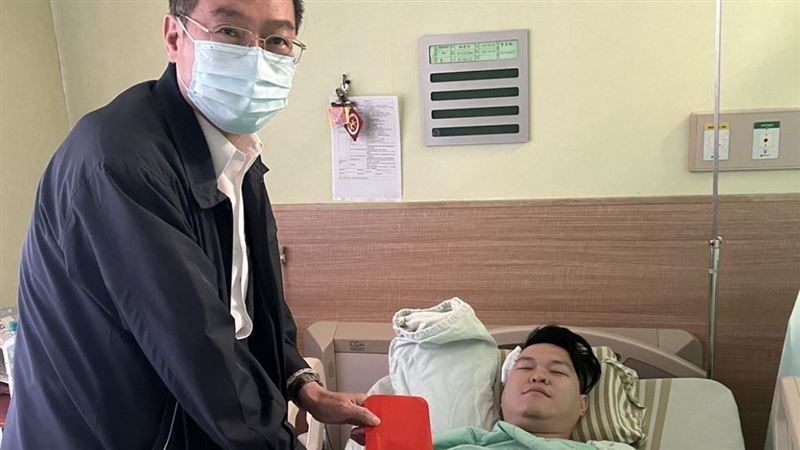 勇警「槍戰頭中彈」考績只得乙！原因曝光