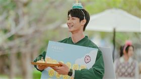 黃柏峰親力親為支持陳語安的夢想。（圖／TVBS）