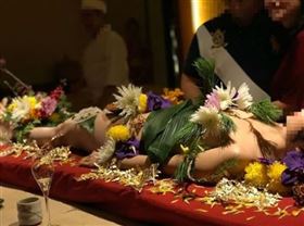 台中,女體盛(圖/翻攝爆料公社)