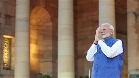 印度總理莫迪（Narendra Modi）6月9日正式就職，這是他第三度出任印度總理。圖為就職典禮畫面。（圖／翻攝自Narendra Modi臉書）