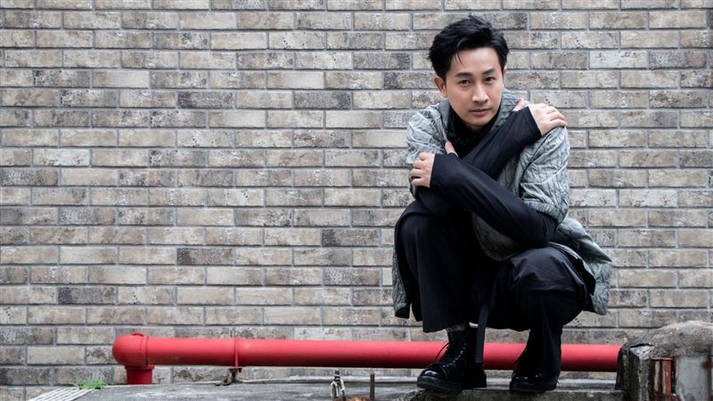 狂！Darren變身外國老闆　點名周杰倫合體