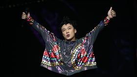 陳奕迅打網球受傷，演唱會宣布延期。（圖／ ESL Limited 提供）