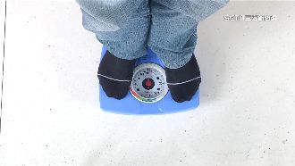 睡不夠又動太少！台18歲男平均矮1.2公分