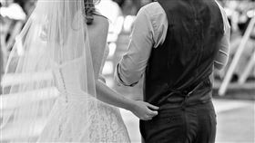 真實故事分享／女強人懷孕辭職當主婦！她帶老公躍升上流，卻抓包出軌。（圖片來源：pixabay）