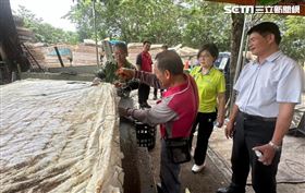 台中月丟6587床　「這款床墊」清潔隊最怕（圖／翻攝畫面）