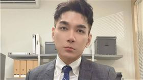 涂晨洋乳房有硬塊，去醫院照超音波。（圖／翻攝自FB／涂晨洋）