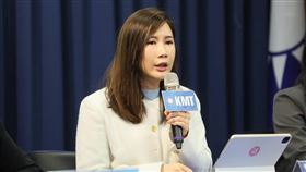 柳采葳今（12）日改口喊贊成，因為這樣「他死得更快」。（圖／翻攝自柳采葳臉書）