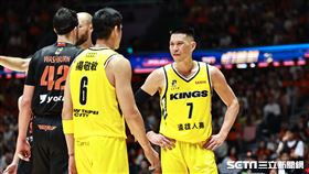 ▲PLG冠軍賽，新北國王林書豪和楊敬敏溝通。（圖／記者劉彥池攝影）