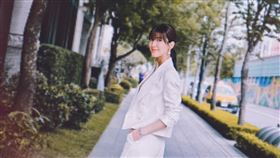 田羽安在長者的言語壓力下，只能強忍不適站在公車上。（圖／翻攝自臉書）