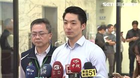 蔣萬安出席「113年度市長與里長有約士林區」活動接受媒體聯訪。