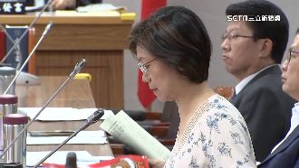 驚世立委！翁曉玲嗆綠委「我就是比你大」