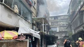 新北,新店,公寓,火煙,住戶,送醫