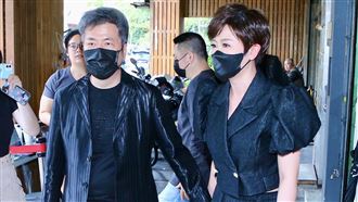 黃國倫講笑話陪伴邱瓈寬　寬姐終於笑了