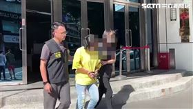 白女搭捷運遺落裝有毒品殘渣袋的斜背包遭警方循線逮捕。（圖／翻攝畫面）