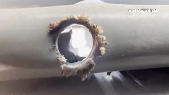 汽修廠遭掃射！嫌犯棄車　警嘉義帶回車主