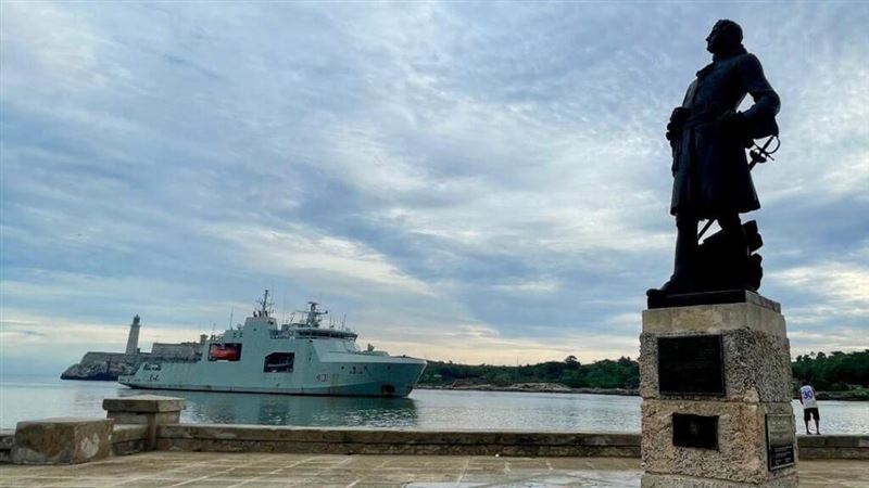 美俄潛艦同時現身古巴　加國艦停泊哈瓦那