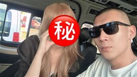 鳳梨、歐菈。（圖／翻攝自鳳梨臉書）