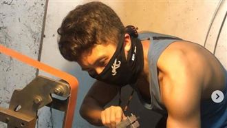 孫安佐當眾測瓦斯火槍遭制止！經紀人回應