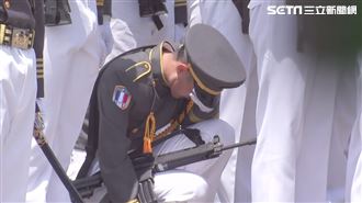 不敵烈日！賴清德親閱兵　官校生疑似中暑