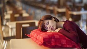 睡覺,睡眠,午睡,趴睡
（圖／Pixabay）