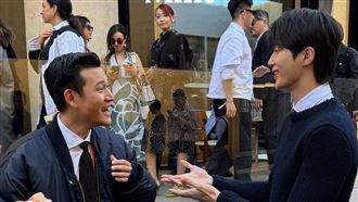 嘴多甜？邊佑錫逗周興哲笑到彎腰