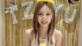 周子瑜14日歡慶25歲生日，收到世界各地粉絲滿滿的祝福。（圖／翻攝thinkaboutzu IG）