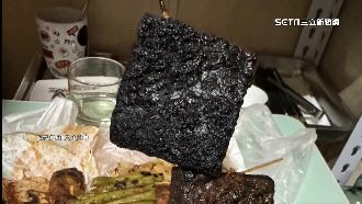 六合烤肉攤「操灰搭」　闆歉：炭火難控制