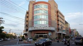 彰化縣和美鎮一名施姓女子遭人冒名下單炸雞排、床墊、靈骨塔，近2個月來已交易了500多筆，讓全家人不堪其擾。（圖／擷取自Google Maps）