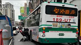 新北,新莊,新泰路,公車,休旅車,機車,擦撞,