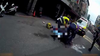 新北男大街上被追砍！　全身多處刀傷送醫