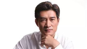 黃安近日突然回憶起過往主持央視節目的經歷。（圖／翻攝自微博）