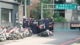 板橋,通緝犯,追捕,塞車,自撞