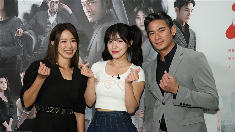 李多慧辣腿探班《天道》！亮哲嗨喊單身