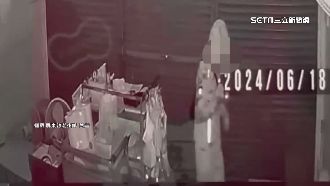 專挑鐵捲門下手！賊半夜撬門偷「整排」