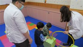 大隻雞慢啼怪父母？醫師：6歲前的兒童，約有8％發展遲緩（圖／翻攝自衛生福利部彰化醫院粉專）