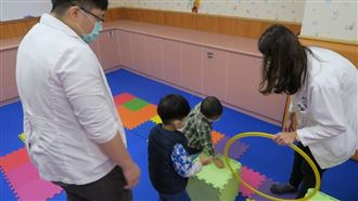 獨／大雞慢啼？醫揭疫後2癥結早療兒激增