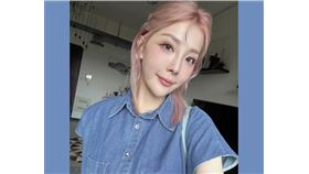  95公斤女星胖到連樹都擋不住　驚天逆襲大剷40公斤肥肉（業配勿用）