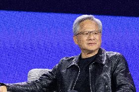 黃仁勳給年輕自己建議：走更遠