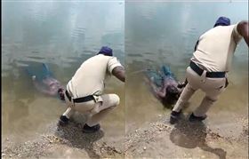 印度,浮屍(圖/翻攝X)
